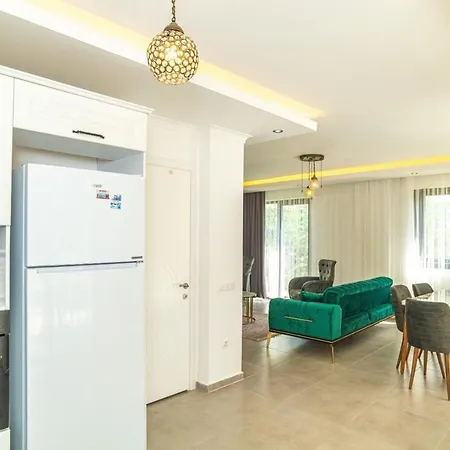 Hisaroenue'de 4 Yatak Odali Villa-villa Bahama * Fethiye